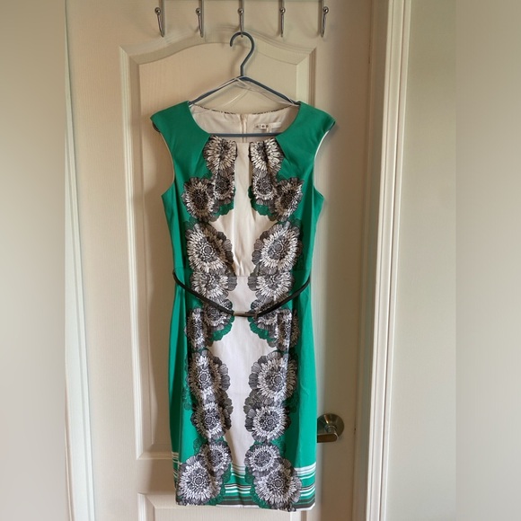 New Cleo dress size 4 with tag and belt - Picture 1 of 1